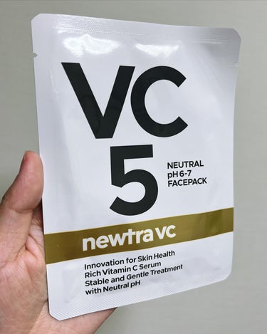 newtra vc newtra VC 5 フェイスマスクのクチコミ「newtra vc 5 フェイスマスク
大好きなフェイスマスク❤️

定期的な集中ケアできて、.....」（1枚目）