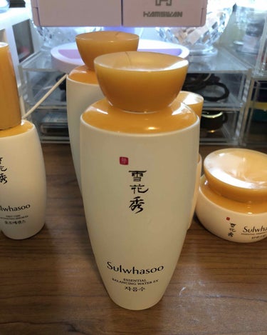 Sulwhasoo 滋陰水のクチコミ「アラフォーで、インナードライの超乾燥肌なので、保湿力が高いと噂のこちらをQoo10で購入しまし.....」（1枚目）