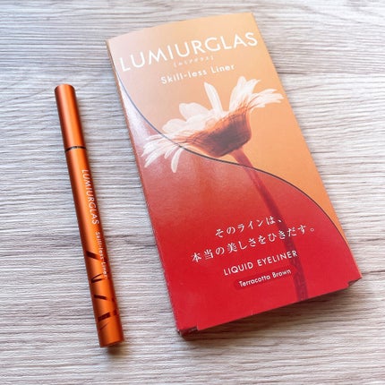 スキルレスライナー/LUMIURGLAS/リキッドアイライナーを使ったクチコミ(1枚目)