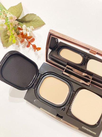 フローレス フィット/COVERMARK/クリーム・エマルジョンファンデーションを使ったクチコミ(2枚目)