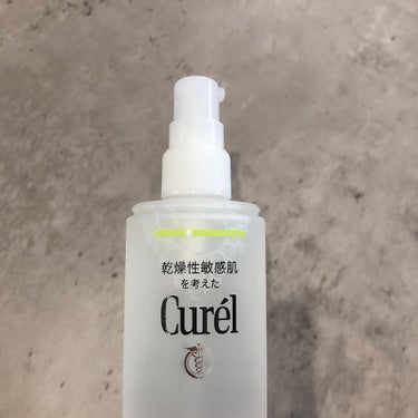 キュレル 皮脂トラブルケア 化粧水のクチコミ「curel🖤
皮脂トラブルケア　化粧水🤍

キュレルといえばセラミドですよね😊

こちらのシリ.....」（2枚目）