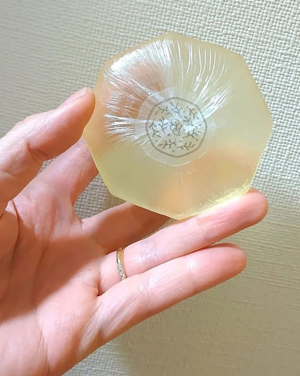 ピュアバー 和漢ハーブシャンプーバー スムース/purebar/市販シャンプーを使ったクチコミ(4枚目)