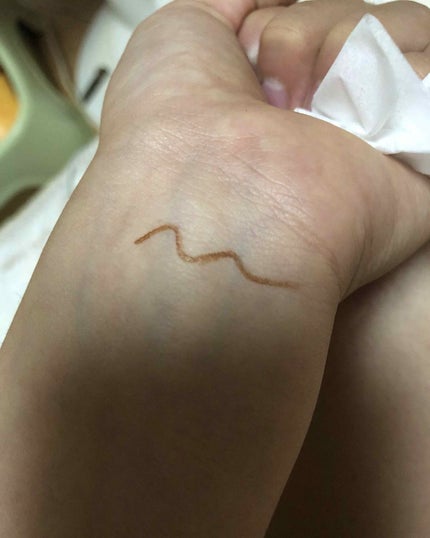 リアルラスティングアイライナー24hWP/K-パレット/リキッドアイライナーを使ったクチコミ(2枚目)