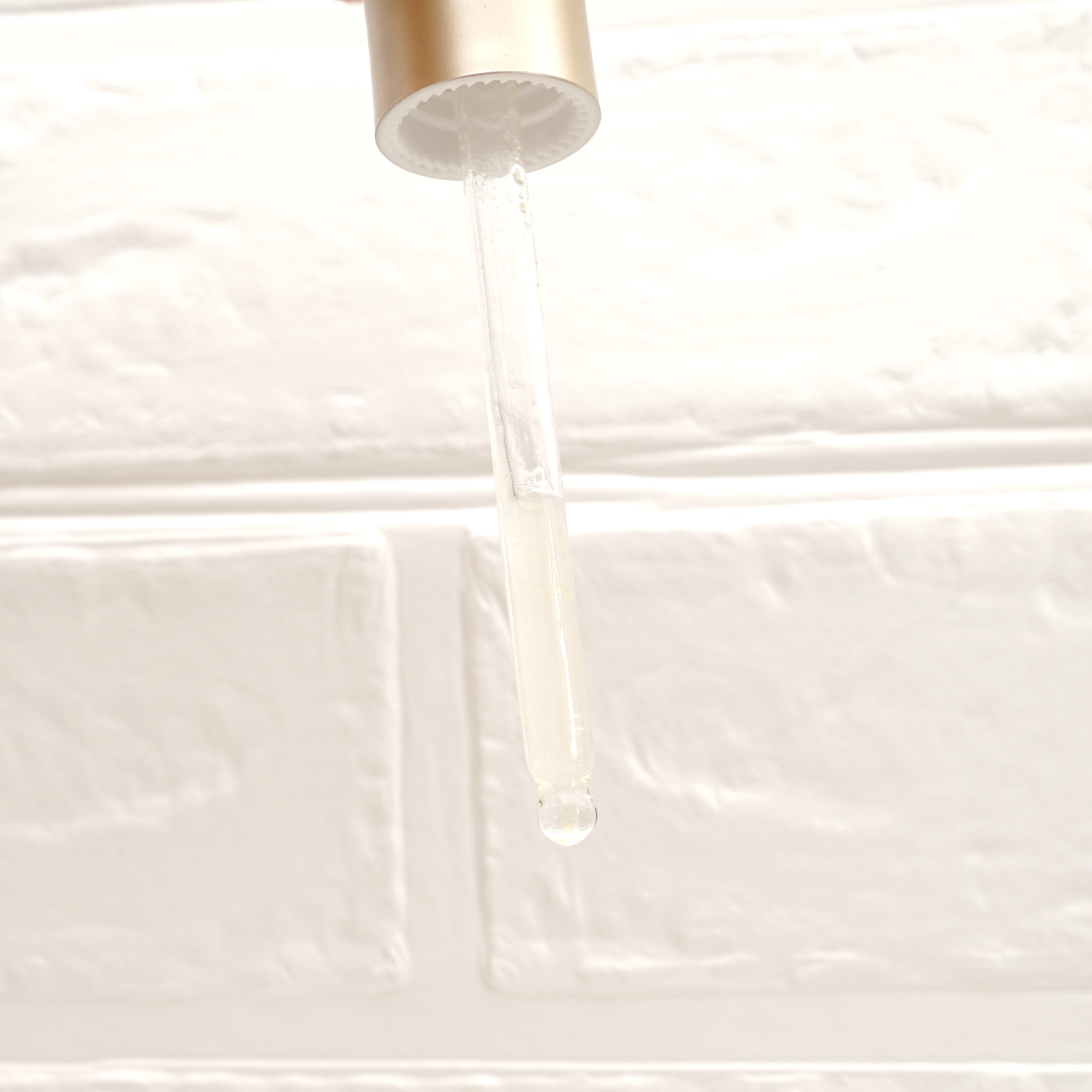 1899 ウォータリー オイルエッセンス/Donginbi（ドンインビ／韓国）/美容液を使ったクチコミ（2枚目）