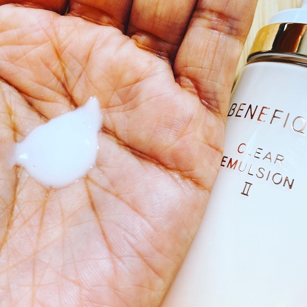 BENEFIQUE  クリアエマルジョンC・I・IIのクチコミ「こちらの乳液はは「浄化とめぐり」がテーマ。
透明感って簡単にいうけど、一番憧れて、そして一番.....」（2枚目）