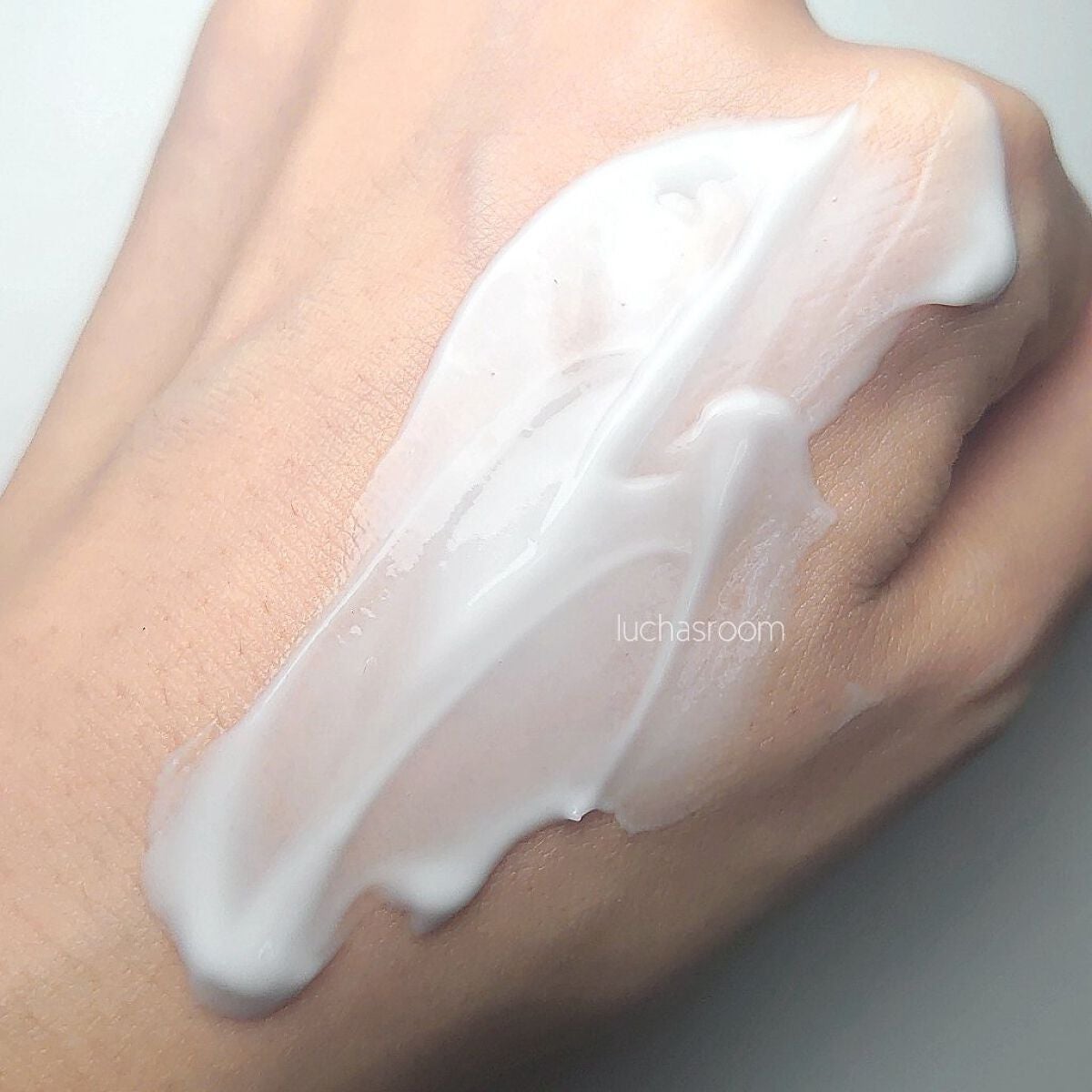 ハンドクリーム バニラ&ハニーの香り/クナイプ/ハンドクリーム by るか @luchasroom