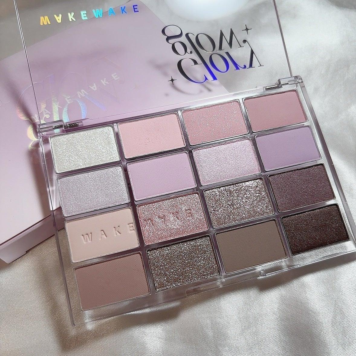 ソフトブラーリングアイパレット/wakemake/アイシャドウパレットを使ったクチコミ(4枚目)