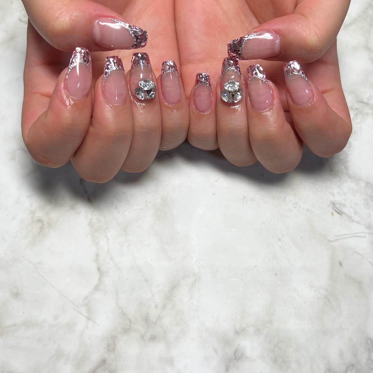 #キラキラネイル,#ネイル,#ニュアンスネイル,#スカルプネイル,#ジェルネイル,#ママネイル,#ギャルネイル,#大人ネイル,#派手ネイル,#ネイル,#城陽ネイル,#京都ネイル,#大阪ネイル,#奈良ネイルのネイルデザイン