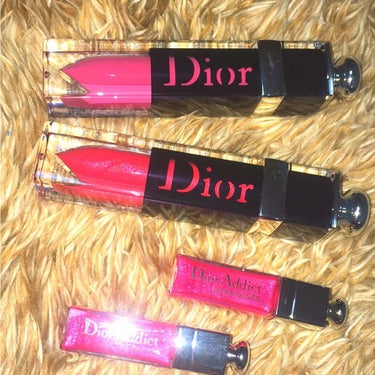 新しい#Diorの怪物リップ💕

[💄]Dior
アディクト ラッカー プランプ(456 ディオール プリティ)
アディクト ラッカー プランプ(658 スタートラック)
アディクト グロス(765 ウ