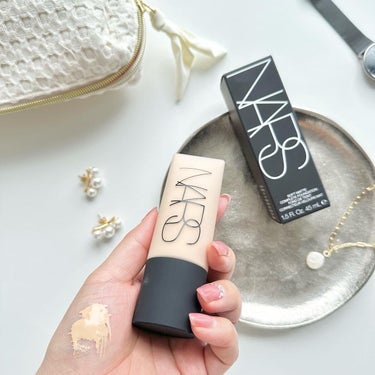 NARS ソフトマットコンプリート ファンデーションのクチコミ「春メイク🤍
ソフトマットな仕上がりのファンデ。

NARS
ソフトマットコンプリートファンデー.....」（3枚目）