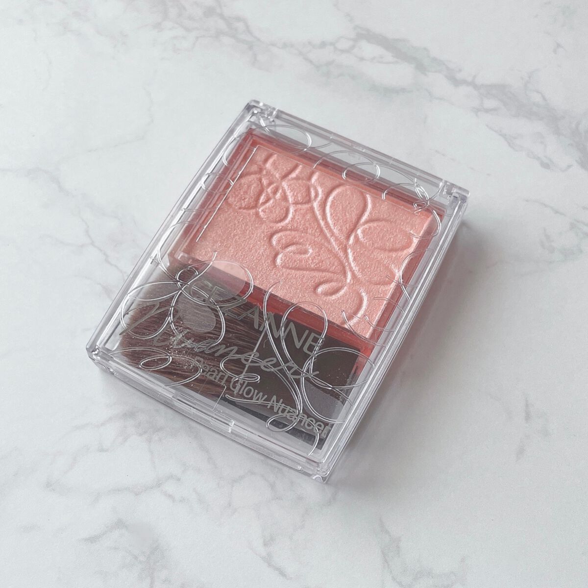 パールグロウニュアンサー/CEZANNE/パウダーハイライトを使ったクチコミ(3枚目)