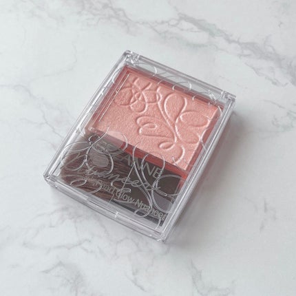 パールグロウニュアンサー/CEZANNE/パウダーハイライトを使ったクチコミ(3枚目)