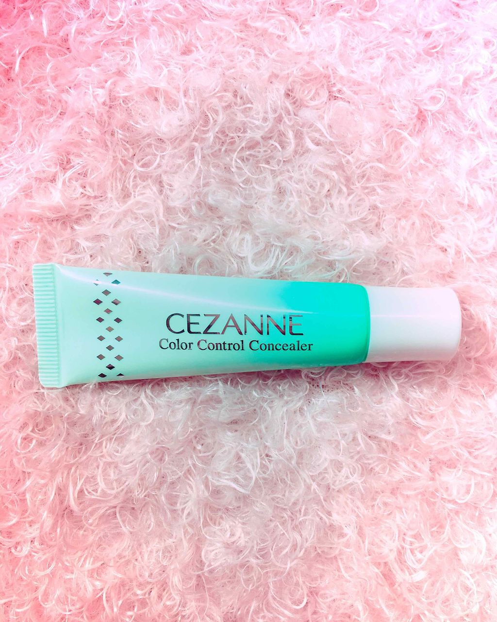 つむり on LIPS 「リピ買いして2本目!!お気に入り!🌸セザンヌ赤み補正コンシーラ..」(1枚目)