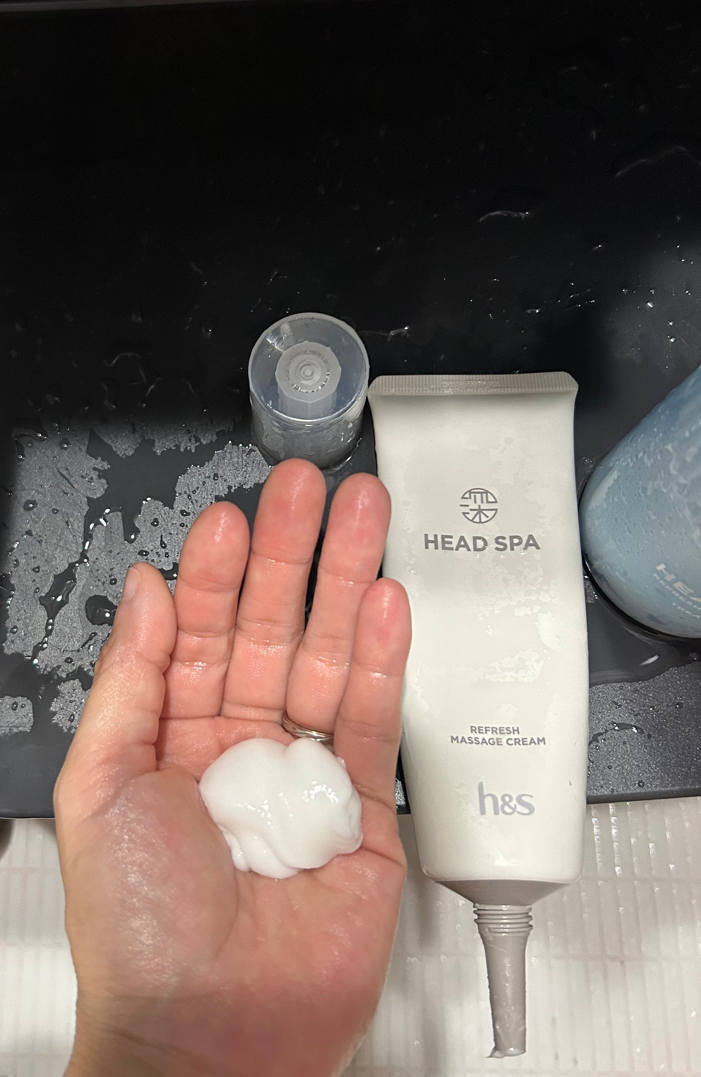 リフレッシュ マッサージクリーム/h&s/洗い流すヘアトリートメントを使ったクチコミ(2枚目)