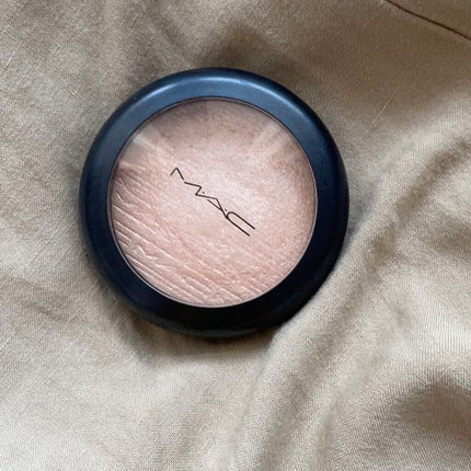 エクストラ ディメンション スキンフィニッシュ/M・A・C/プレストパウダーを使ったクチコミ(2枚目)