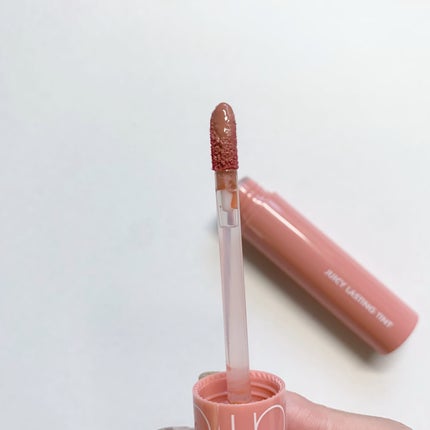 ジューシーラスティングティント/rom&nd/リップティントを使ったクチコミ(5枚目)