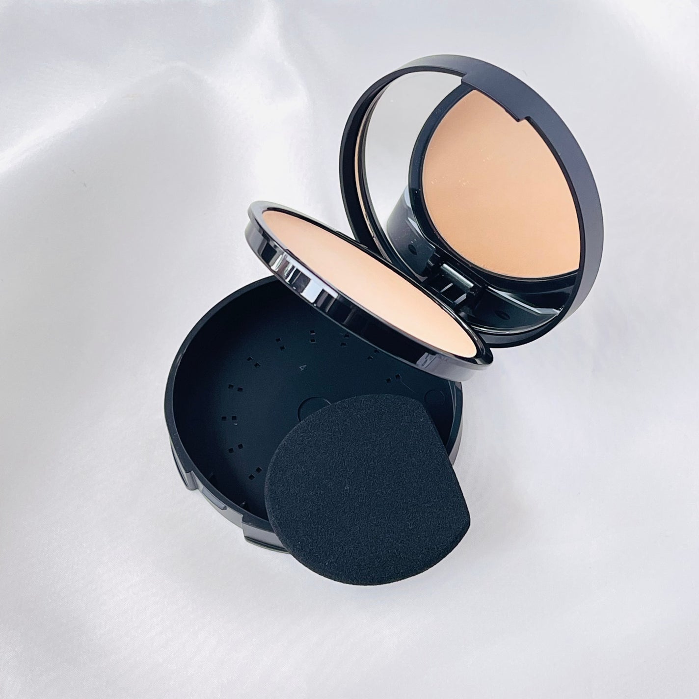 ベアプロ 16HR パウダー ファンデーション/bareMinerals/パウダーファンデーションを使ったクチコミ(2枚目)