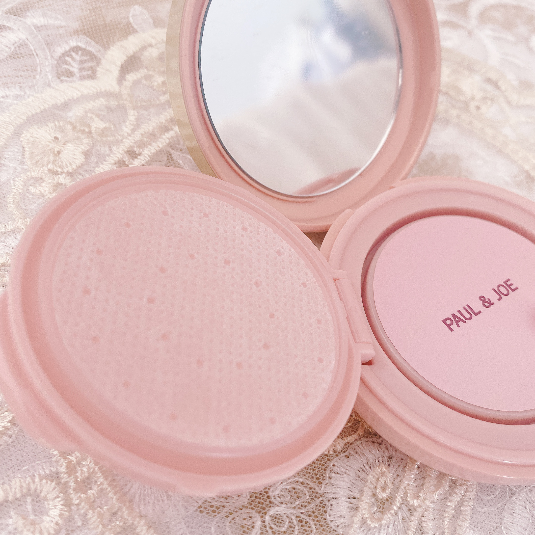 シースルー ヴェール コンパクト/PAUL & JOE BEAUTE/ファンデーションを使ったクチコミ（3枚目）