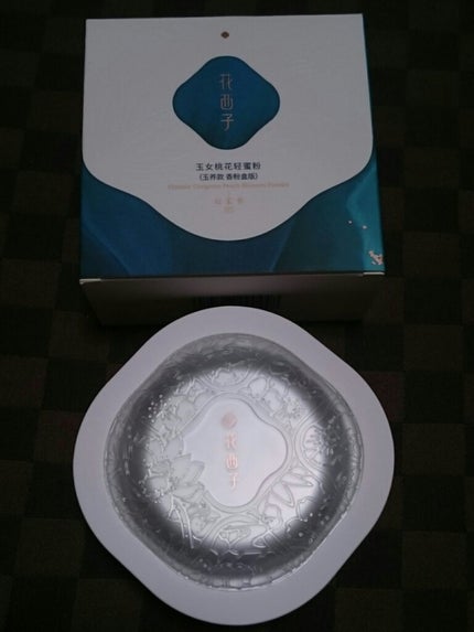 玉養桃花 ルースパウダー/花西子/ルースパウダーを使ったクチコミ(1枚目)