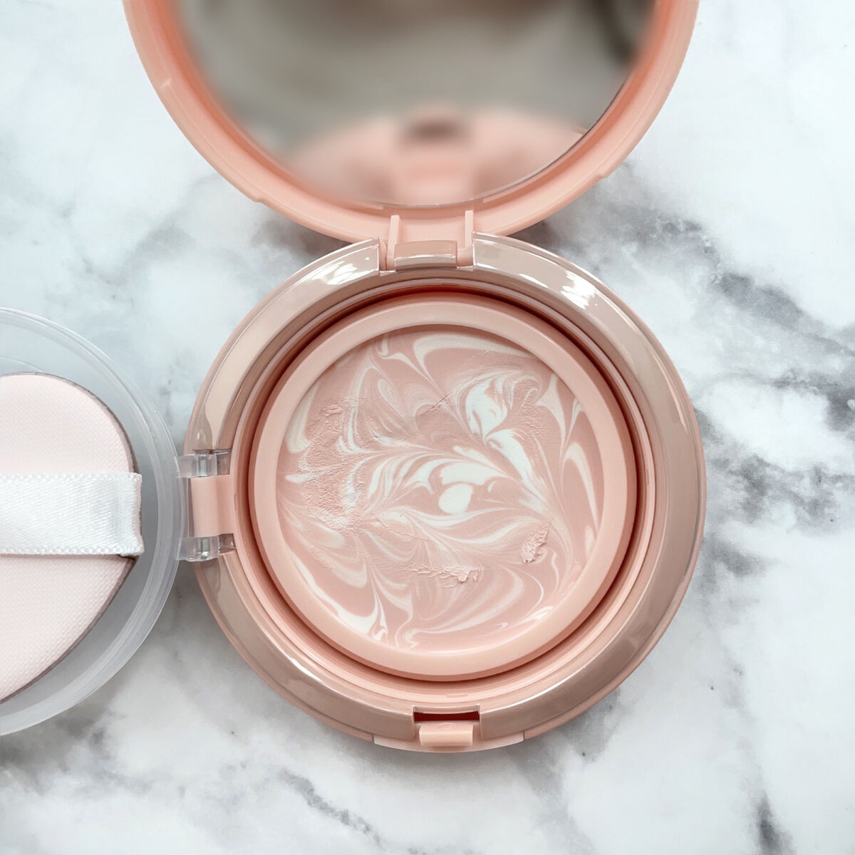 ジューシーパン スキンケアプライマー/A’pieu/化粧下地を使ったクチコミ（3枚目）