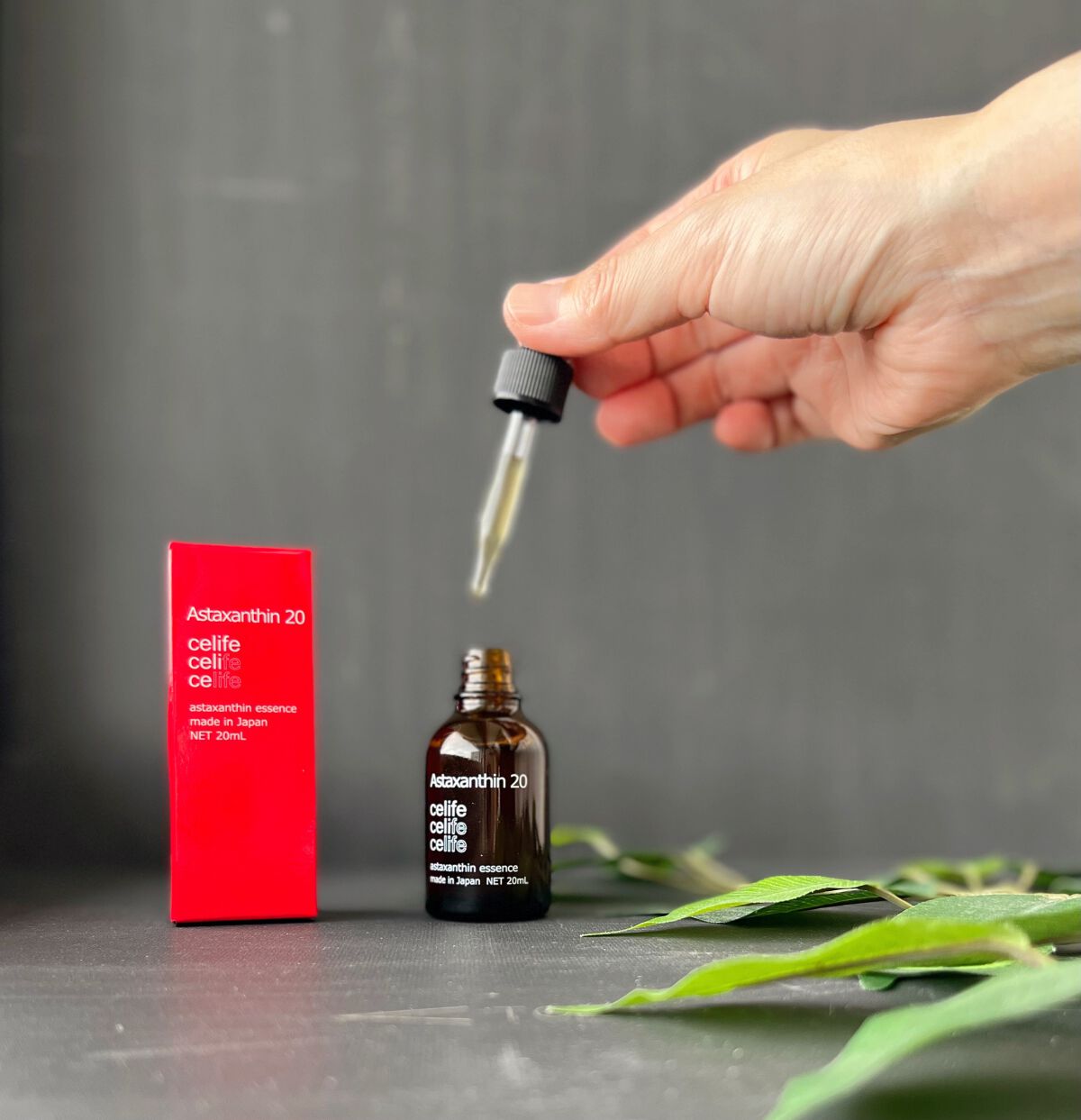 アスタキサンチン配合美容液 アスタキサンチン20/Celife/美容液を使ったクチコミ(2枚目)