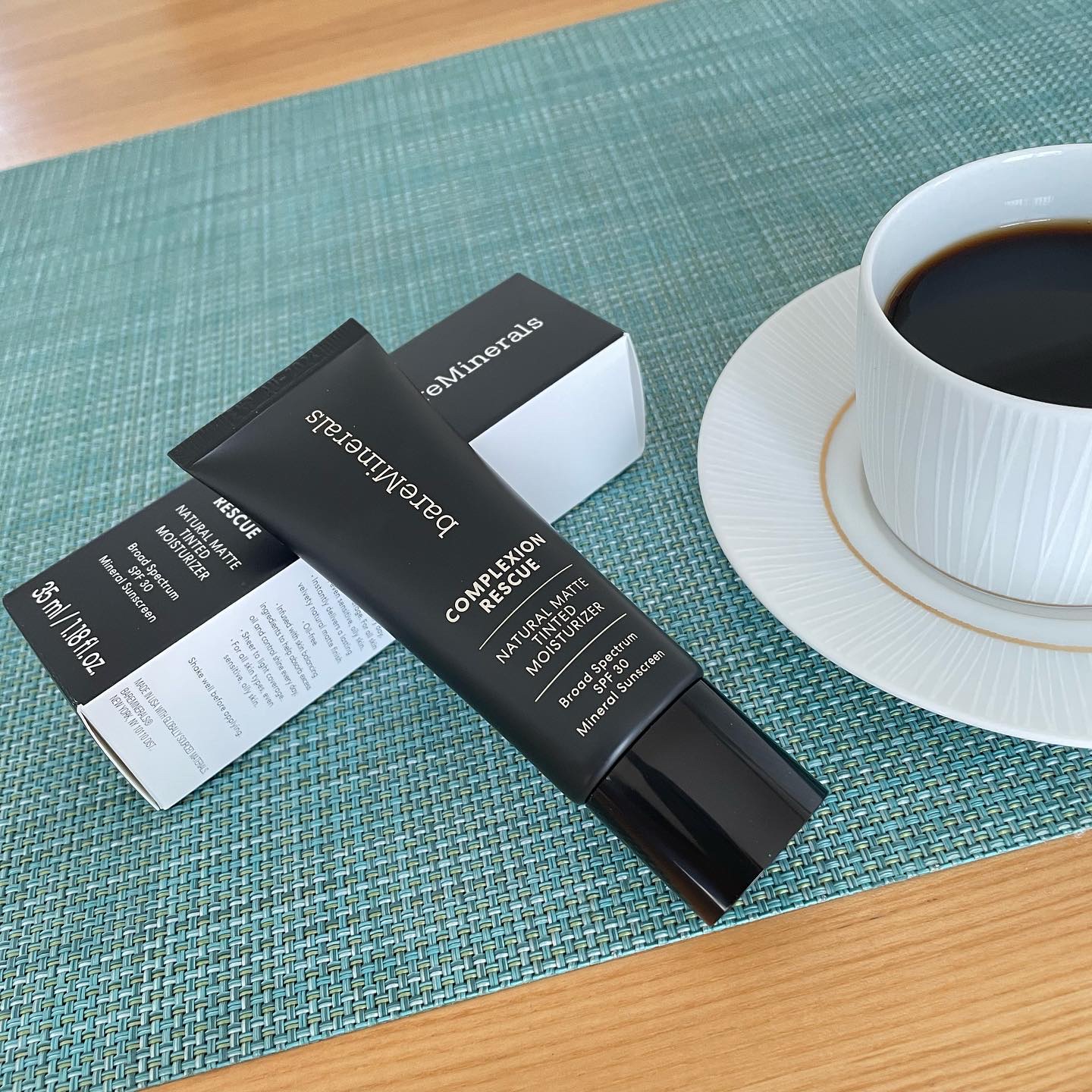 CR ナチュラル マット モイスチャライザー カシュ― 3.5/bareMinerals/クリーム・エマルジョンファンデーションを使ったクチコミ（1枚目）