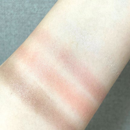 シグニチャー カラー アイズ 105 宵汐空 -YOISEKISORA/SUQQU/アイシャドウパレットを使ったクチコミ(3枚目)