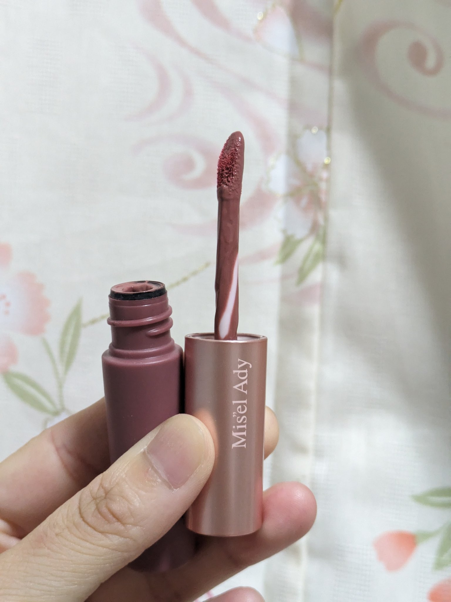 ウォータリーリップティント マット/ミゼルエディ/リップティントを使ったクチコミ（3枚目）