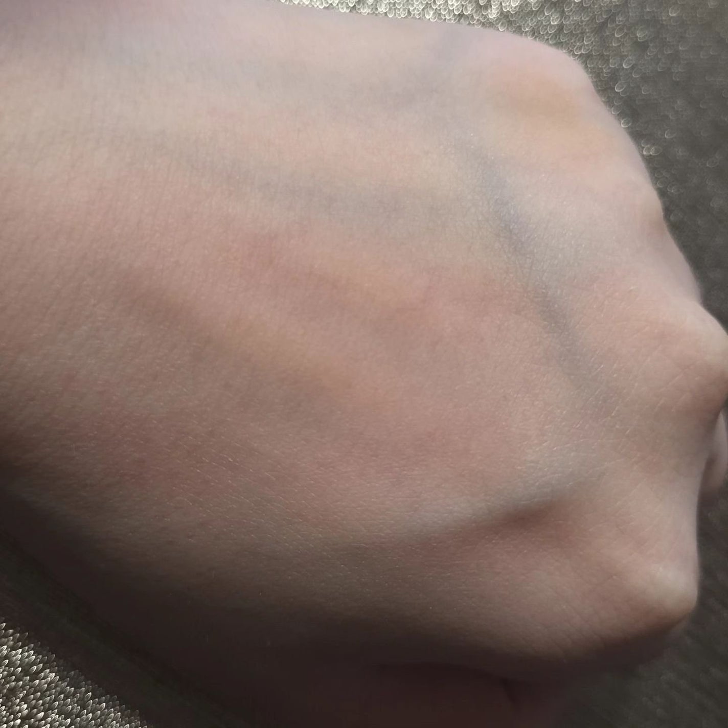 えい on LIPS 「乾燥肌の私が使っても乾燥しなかった毛穴や黒ずみが気になる人向け..」(6枚目)