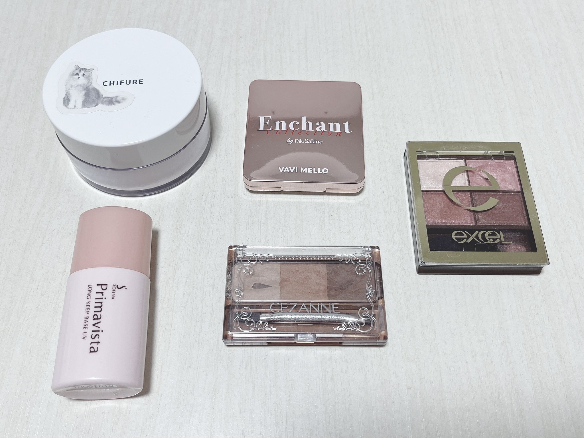 エンチャントグロウブラッシュ 03 Mood Rococo/VAVI MELLO/パウダーチークを使ったクチコミ（2枚目）