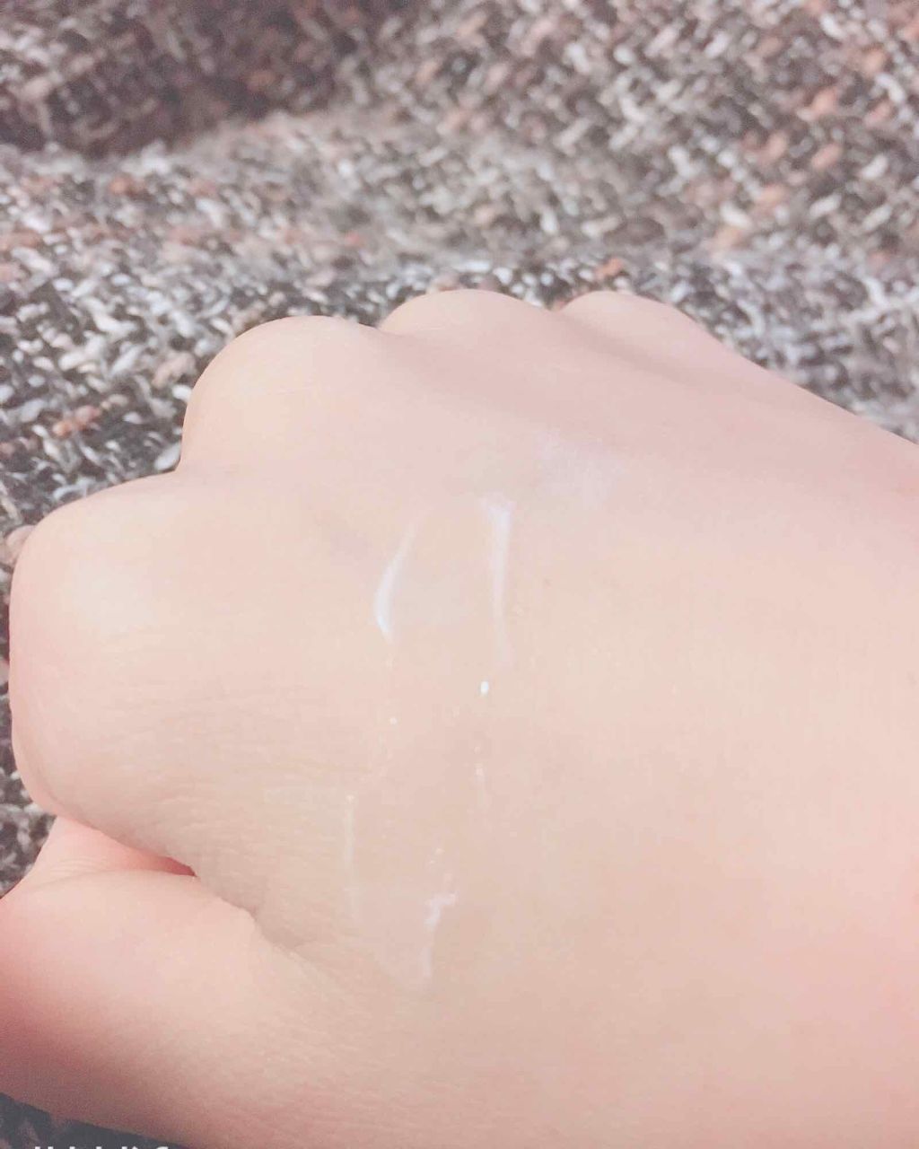 藍羅 on LIPS 「#映えコスメ#リップ#ハンドクリーム#女子力up#はじめての投..」(2枚目)