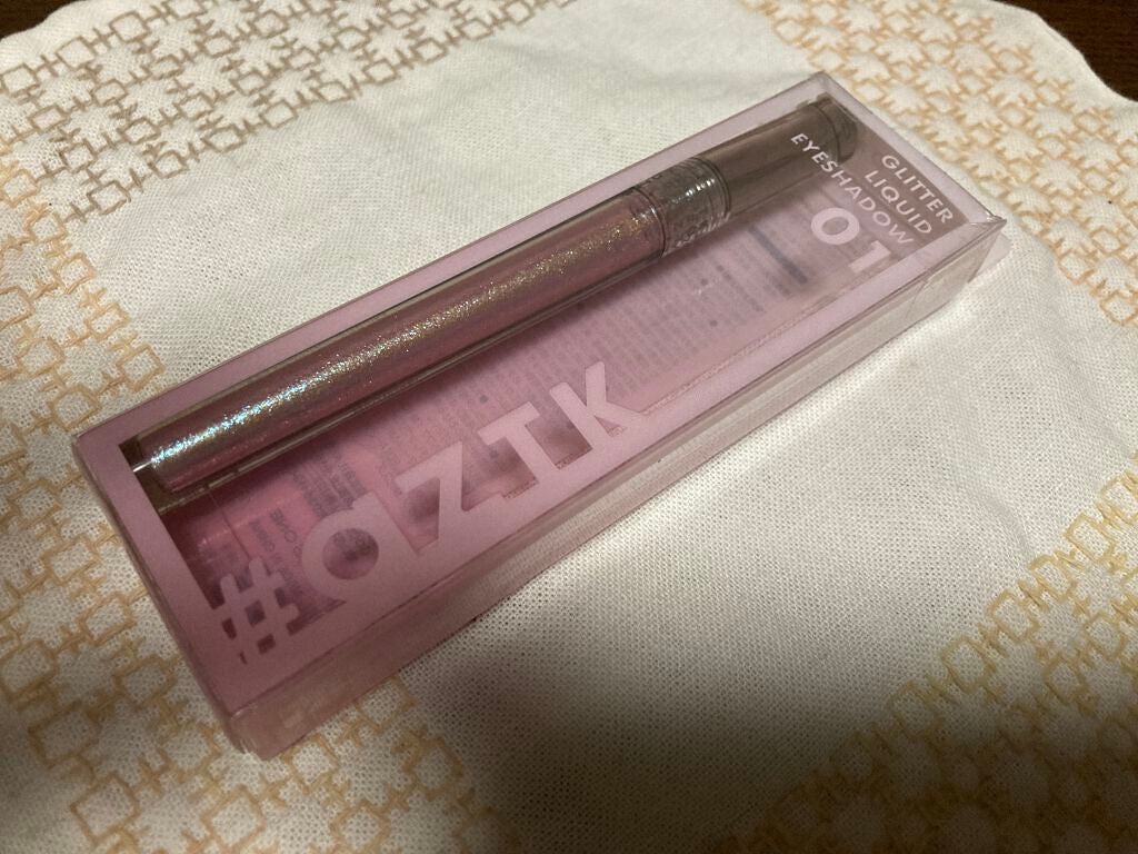 グリッターリキッドアイシャドウ/aZTK/リキッドアイシャドウを使ったクチコミ(1枚目)