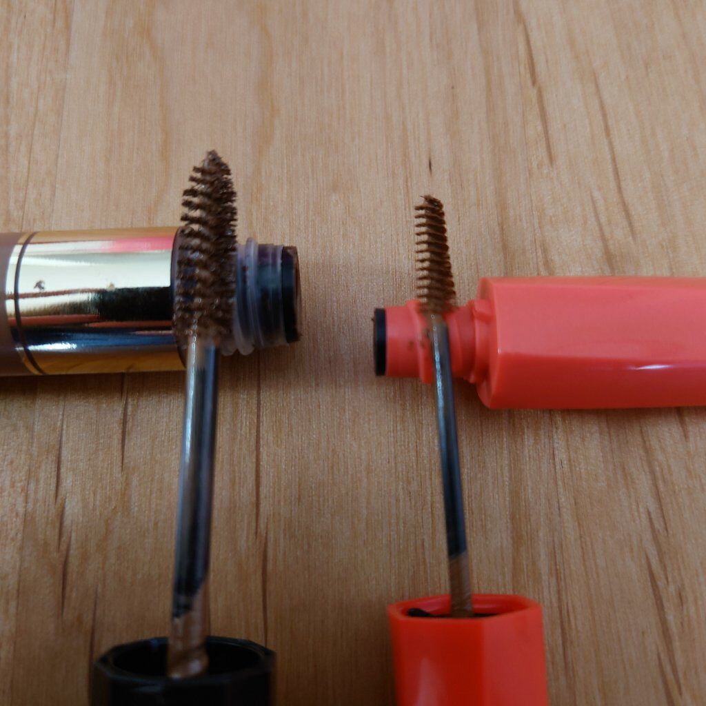 カラーリングアイブロウ/ヘビーローテーション/眉マスカラを使ったクチコミ（3枚目）