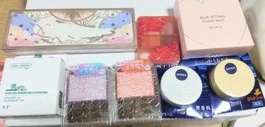 こんにちは(*^^*)

LIPSフェスタで購入した商品の紹介です。
商品のカラーは、見やすく投稿するために明るめに調整しておりますm(_ _)m本来のカラーとはちがう場合もありますので、ご注意ください