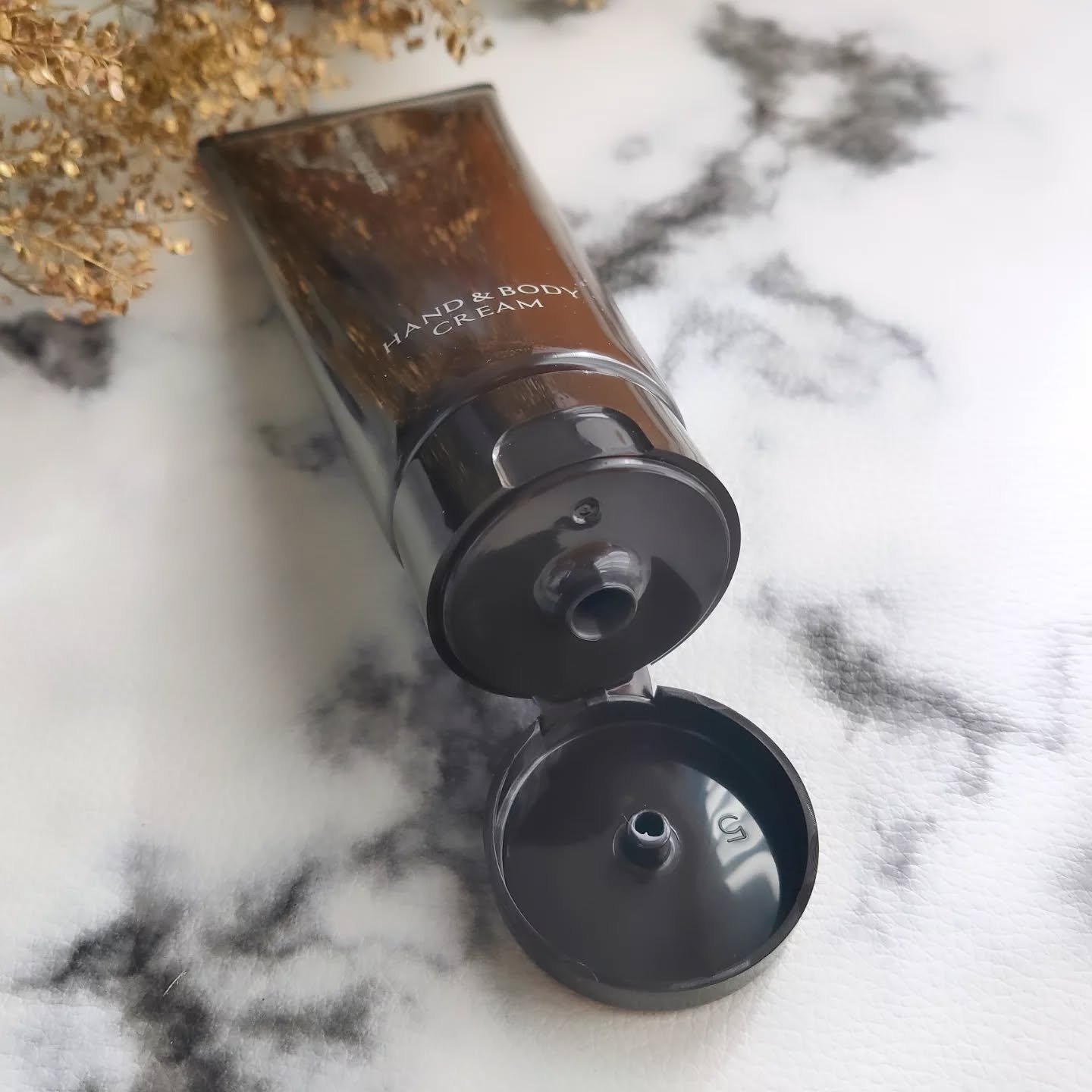 グレセージュ ハンド＆ボディクリーム/プラチナレーベル/ハンドクリームを使ったクチコミ（3枚目）