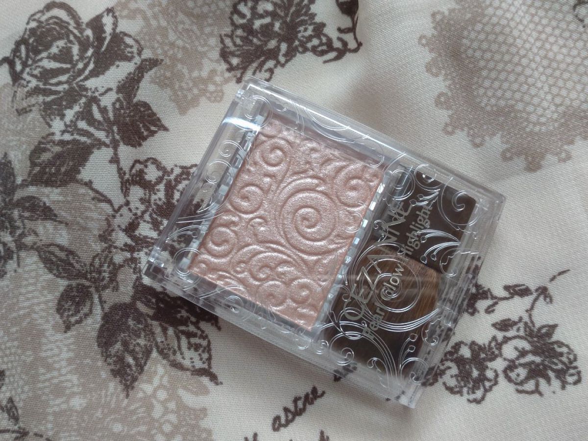 パールグロウハイライト/CEZANNE/パウダーハイライトを使ったクチコミ（2枚目）