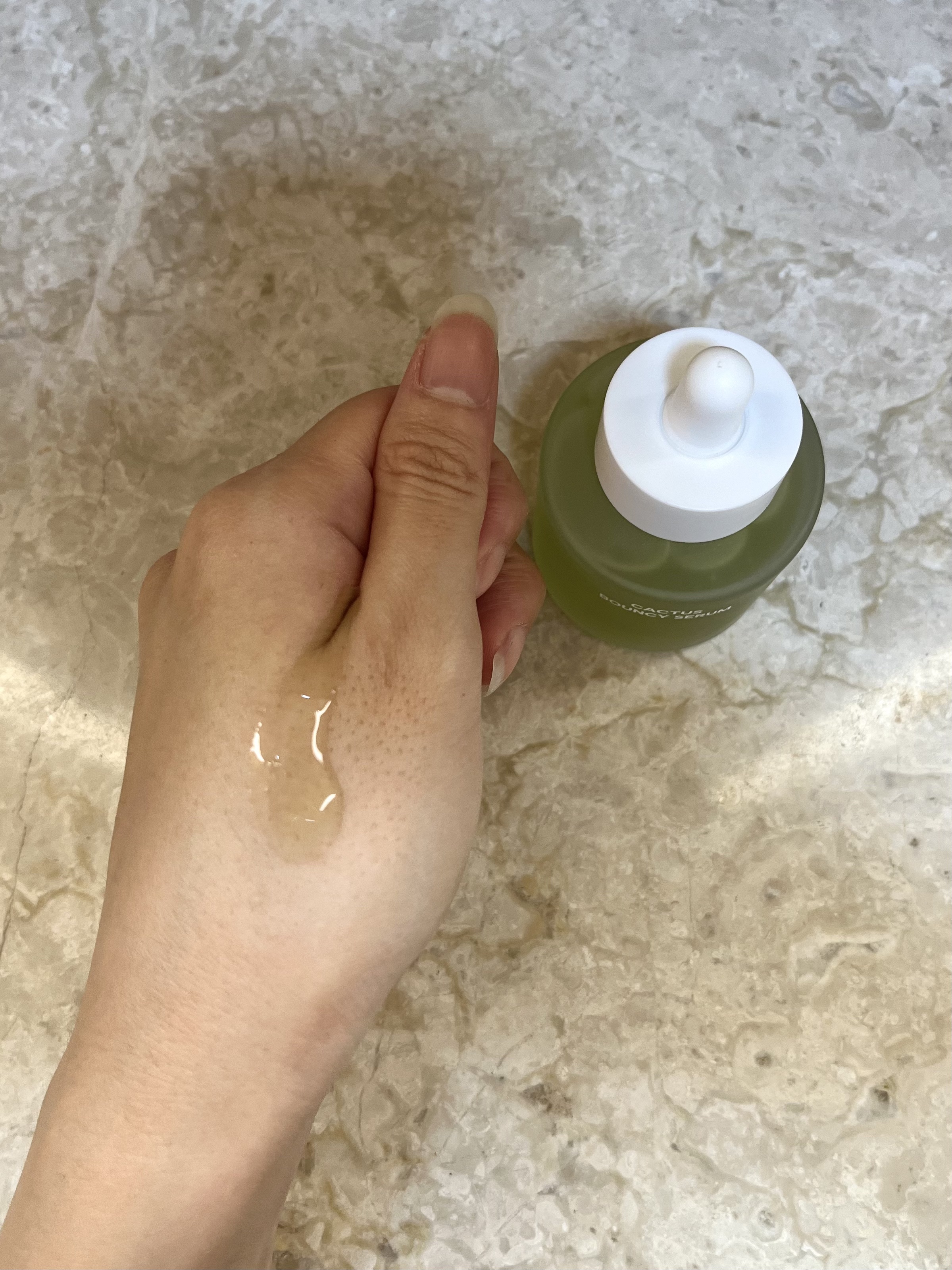 オーガニックサボテンインナースキンモイスチャーバウンシーセラム/WHAMISA/美容液を使ったクチコミ（2枚目）