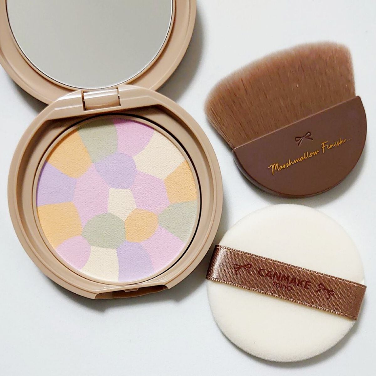 マシュマロフィニッシュパウダー ~Abloom~/キャンメイク/プレストパウダーを使ったクチコミ(3枚目)