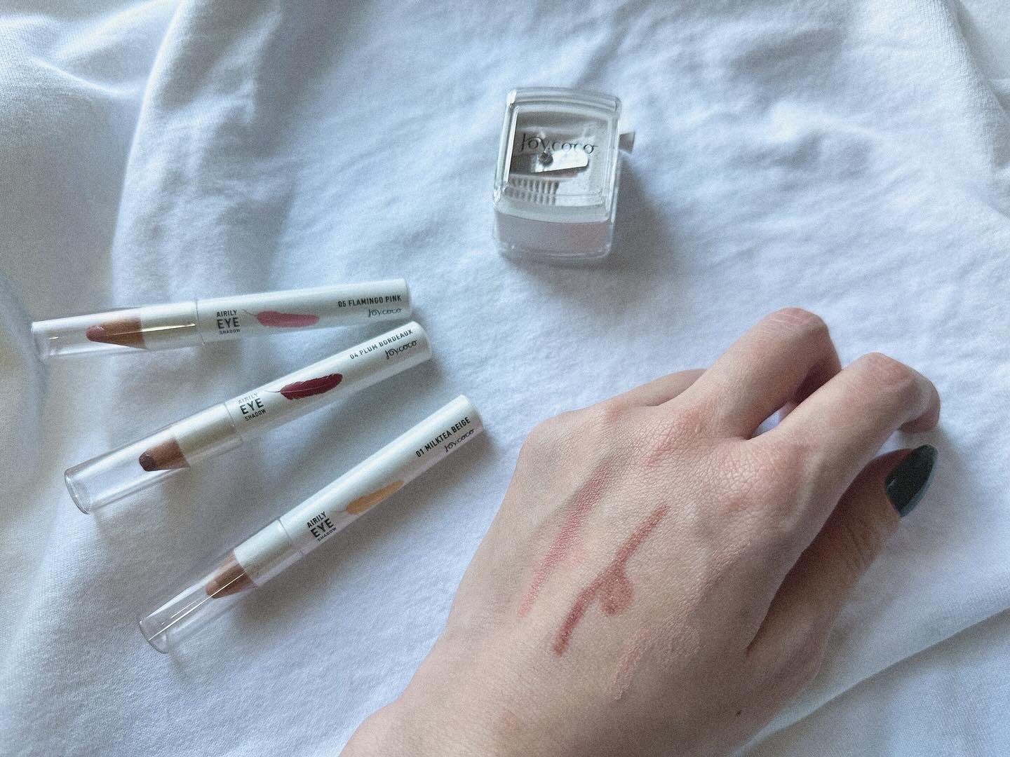 ジョイココ エアリーアイシャドウ/Joy.coco(ジョイココ)/単色アイシャドウを使ったクチコミ（2枚目）