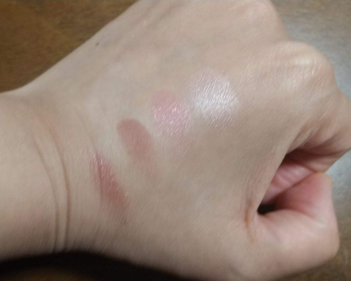 リアルクローズシャドウ/excel/アイシャドウパレットを使ったクチコミ(3枚目)