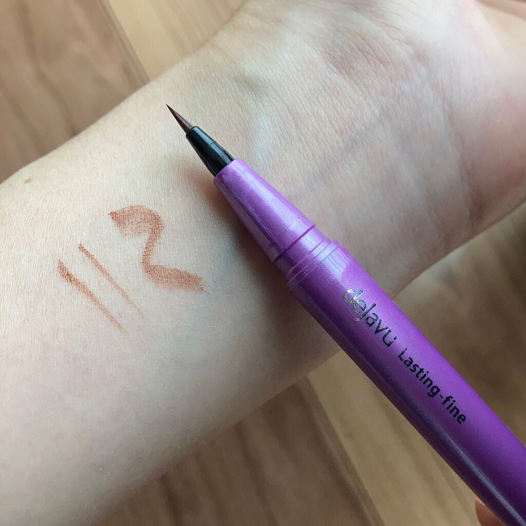 「密着アイライナー」ショート筆リキッド/デジャヴュ/リキッドアイライナーを使ったクチコミ(2枚目)