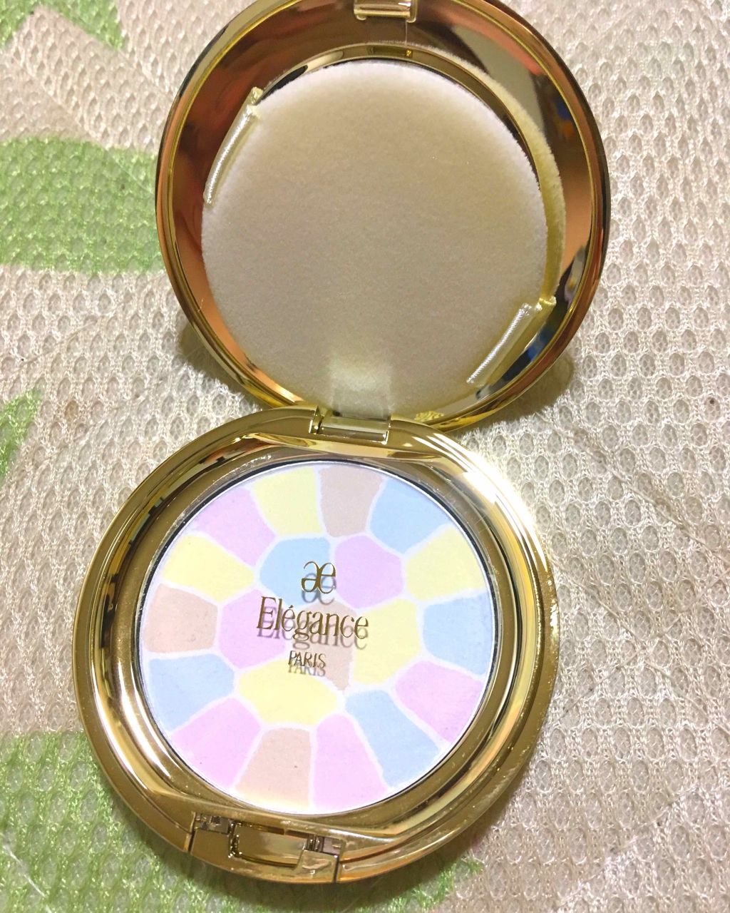 ラ プードル オートニュアンス/Elégance/プレストパウダーを使ったクチコミ(1枚目)