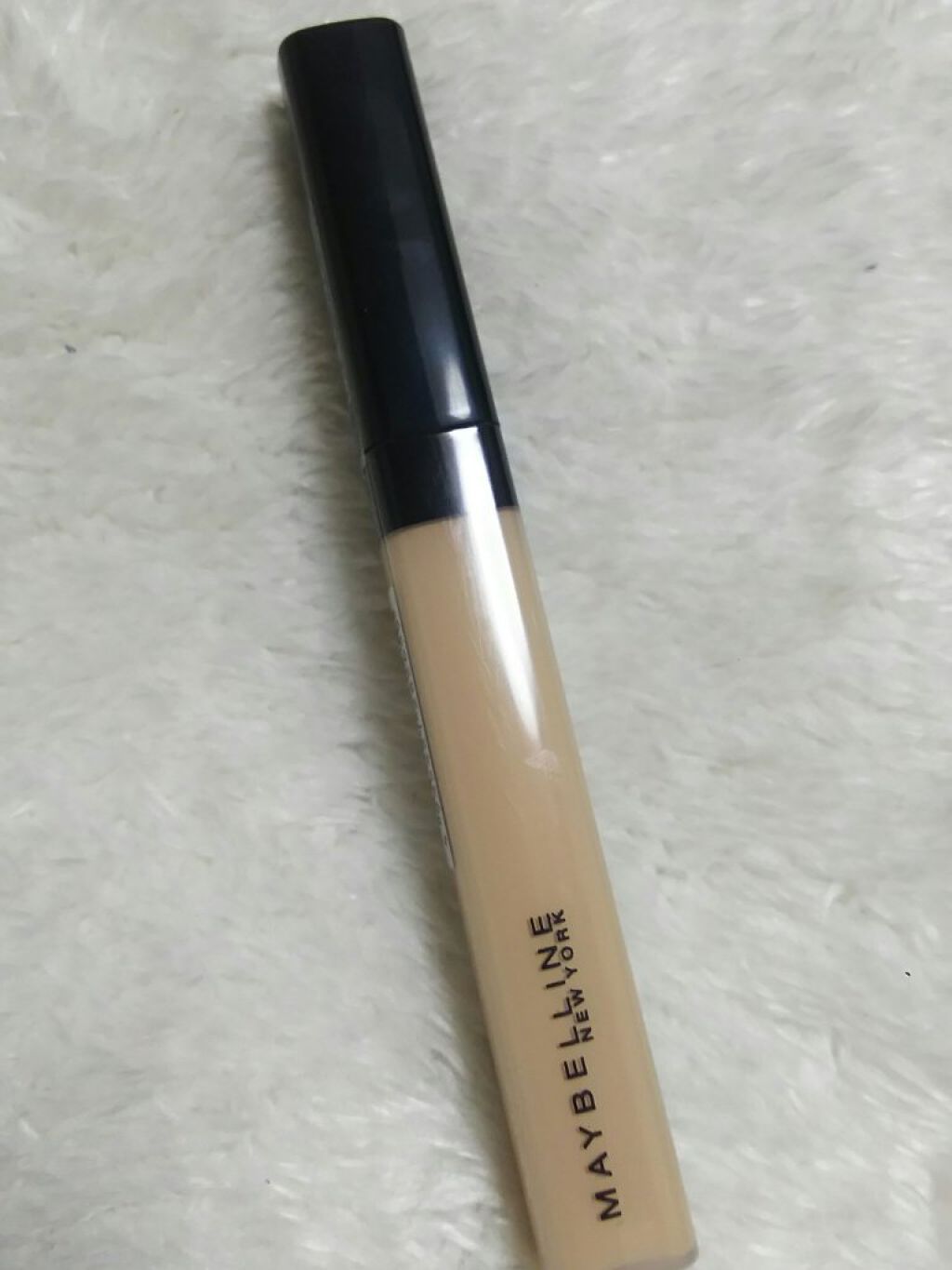フィットミー コンシーラー 10/MAYBELLINE NEW YORK/リキッドコンシーラーを使ったクチコミ（1枚目）