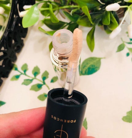 タトゥーウォータープルーフスカーコンシーラー/フォレンコス/リキッドコンシーラーを使ったクチコミ(2枚目)