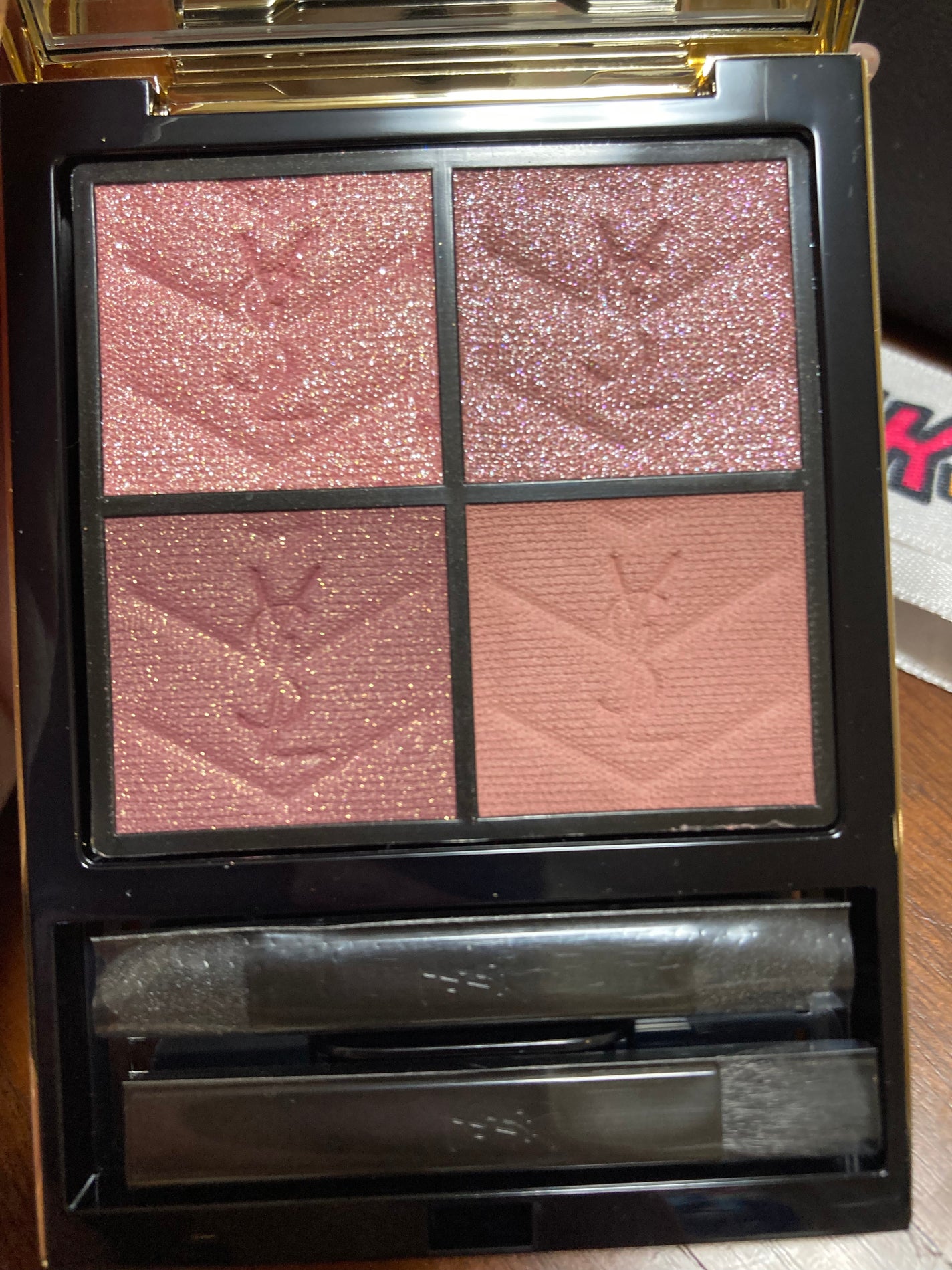 クチュール ミニ クラッチ/YVES SAINT LAURENT BEAUTE/アイシャドウパレットを使ったクチコミ(2枚目)