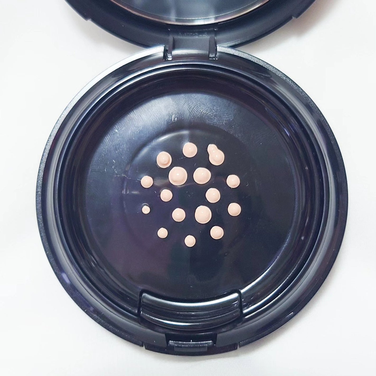 シルキーウェットリクイド/セフィーヌ/クリーム・エマルジョンファンデーションを使ったクチコミ(2枚目)