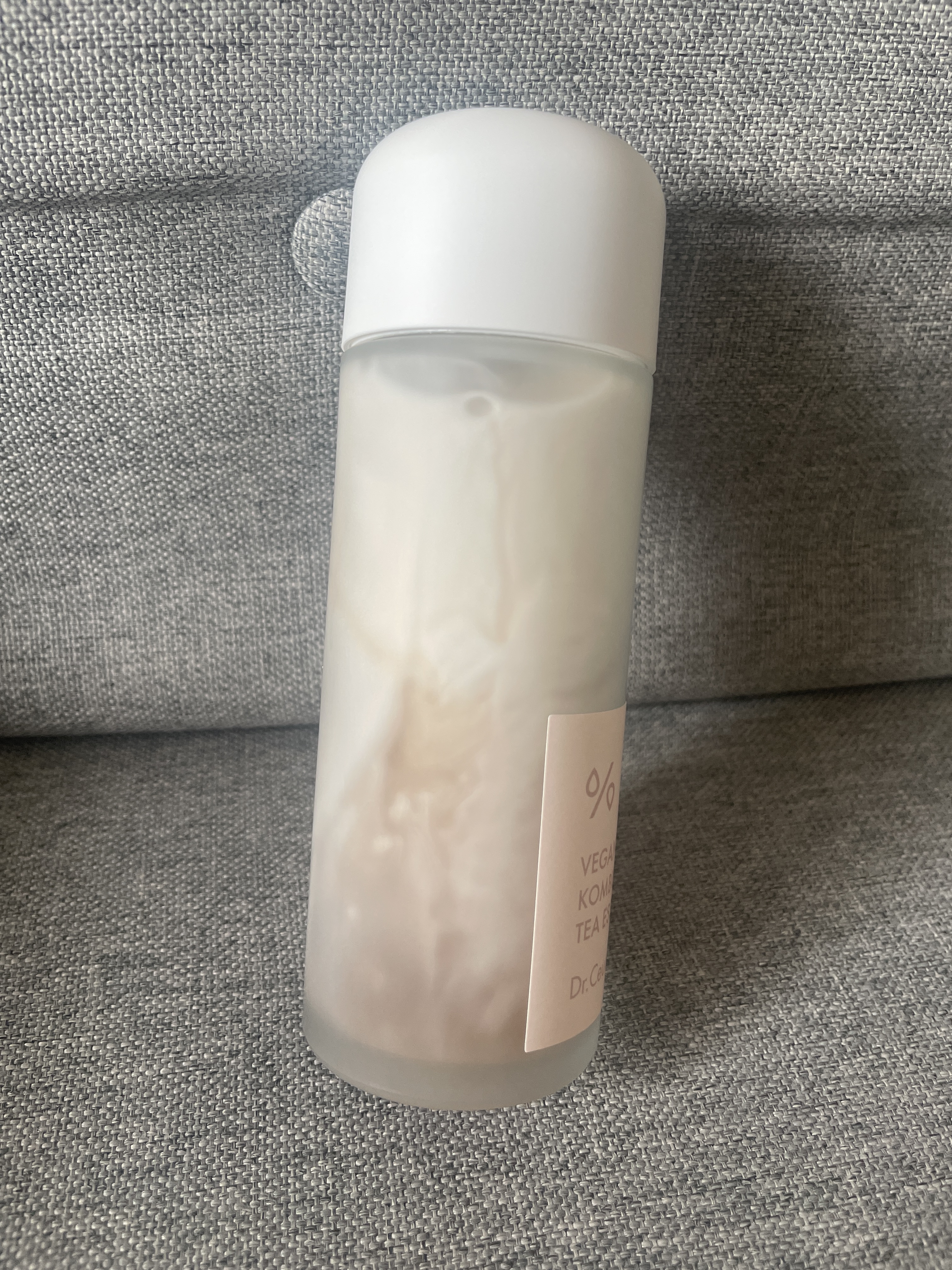 ヴィーガンコンブチャ ティー エッセンス/Dr.Ceuracle/オールインワン化粧品を使ったクチコミ（3枚目）