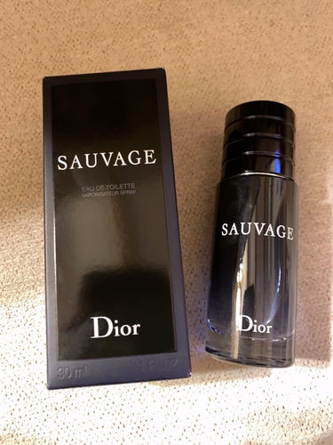 Dior ソヴァージュ オードゥ トワレのクチコミ「香りを嗅いだことはなかったのですが、ジョニーデップさんがCMモデルをしていたため購入しました！.....」（1枚目）