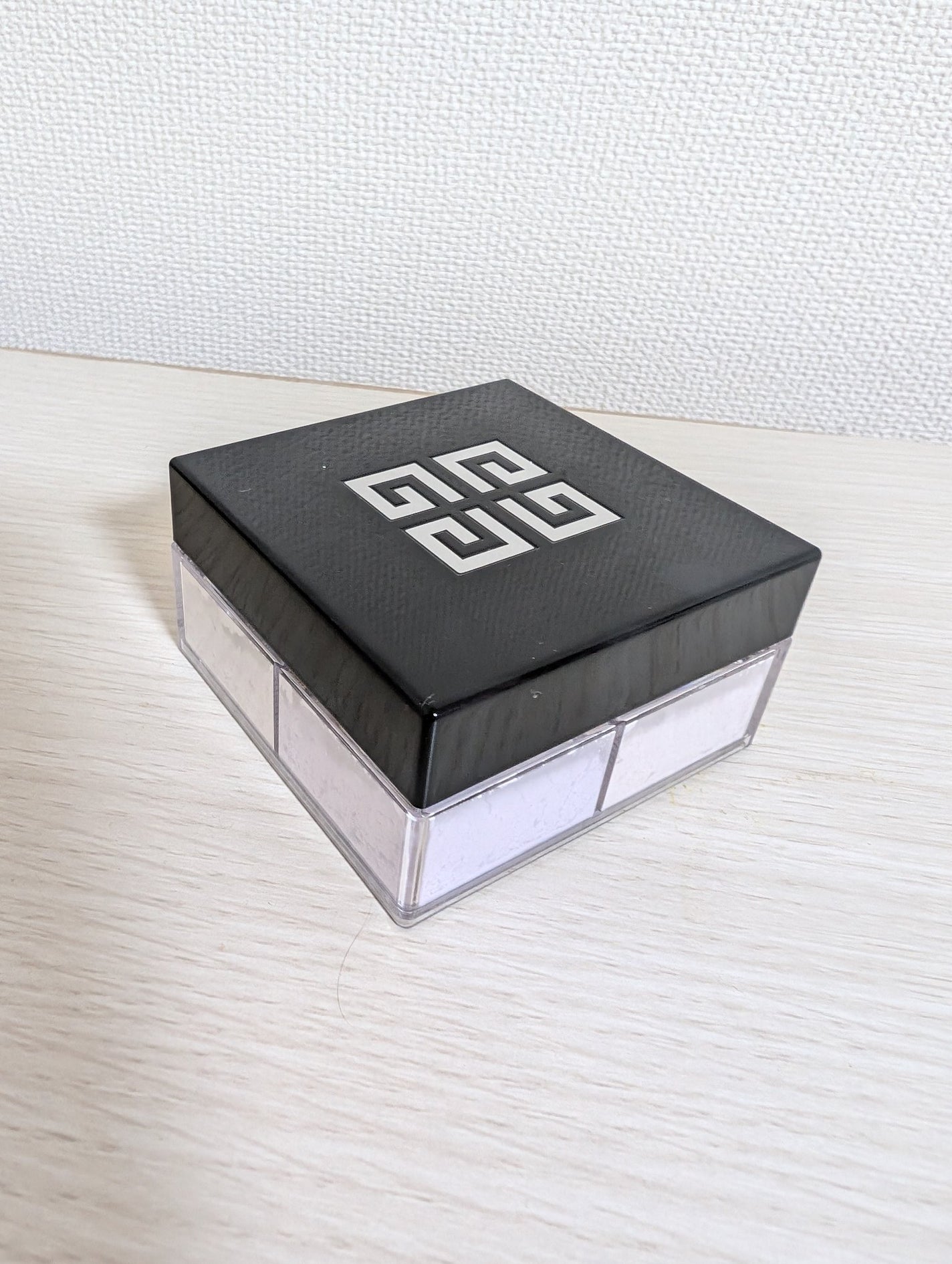 プリズム・リーブル/GIVENCHY/ルースパウダーを使ったクチコミ(2枚目)