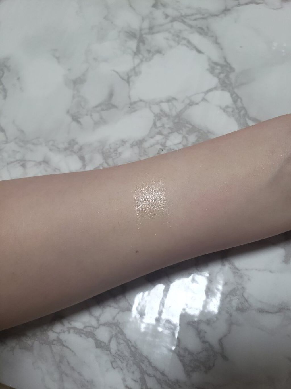 トゥルーディメンションラディアンスバーム/hince/スティックハイライトを使ったクチコミ(2枚目)